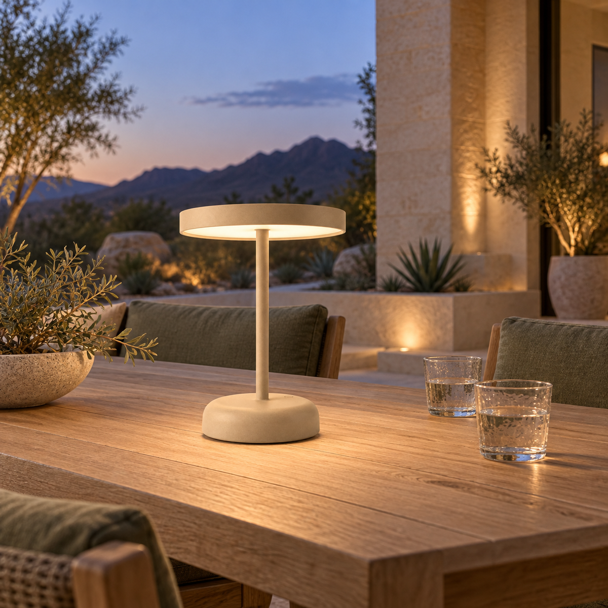 Halo Drift Rechargeable Table Lamp